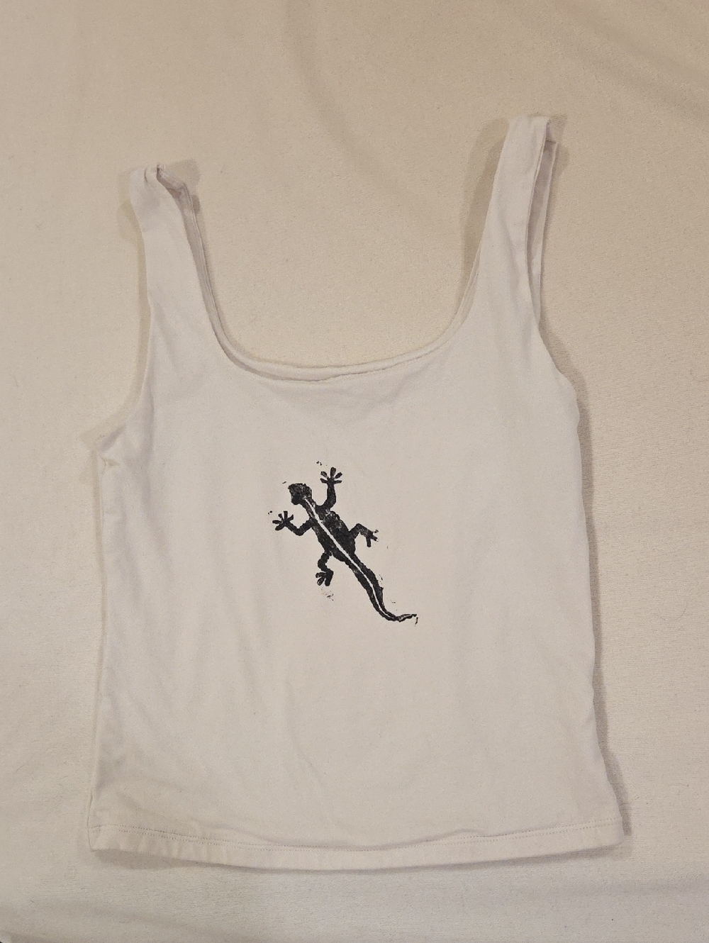 Old Navy White Crop Tank with Hand Printed Black Lizard Graphic